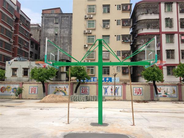  篮球架