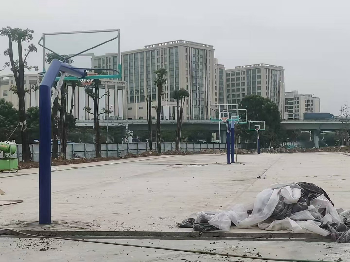 篮球架